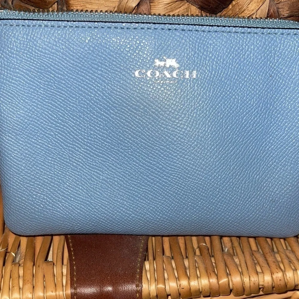 COACH Beautiful Baby Blue Wristlet Silver hardware and Logo - Picture 3 of 10